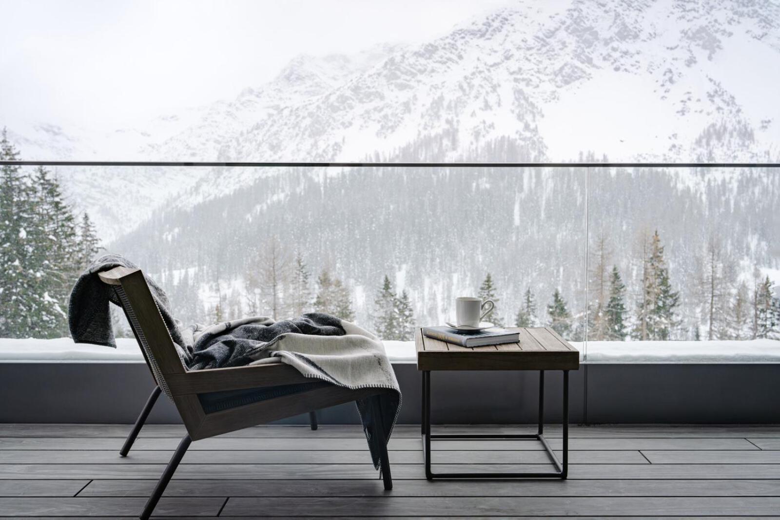 Tschuggen Grand - The Leading Of The World